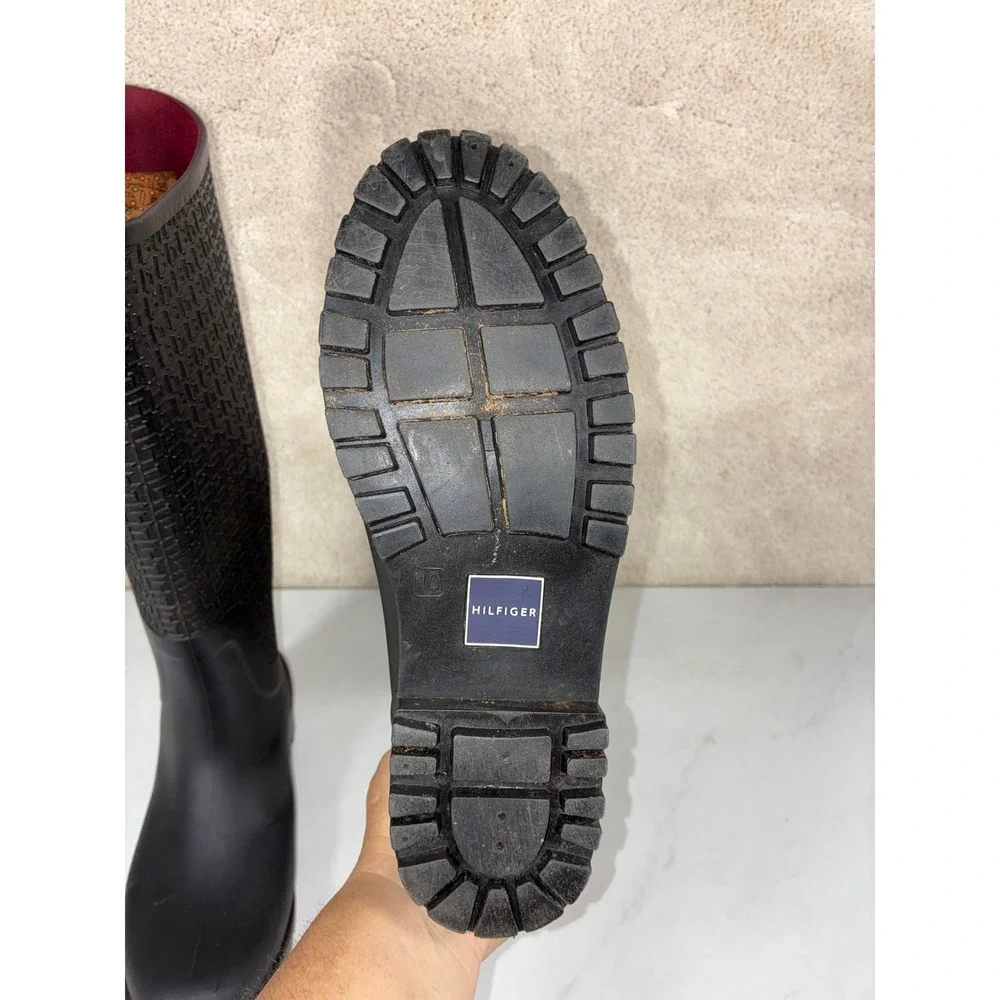 Tommy Hilfiger Black Rain Boots - 10 - Monogram Logo Lug Sole #Preppy #RainyDay